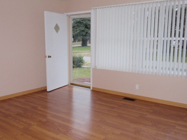 Foto del edificio - 3413 Calais Dr