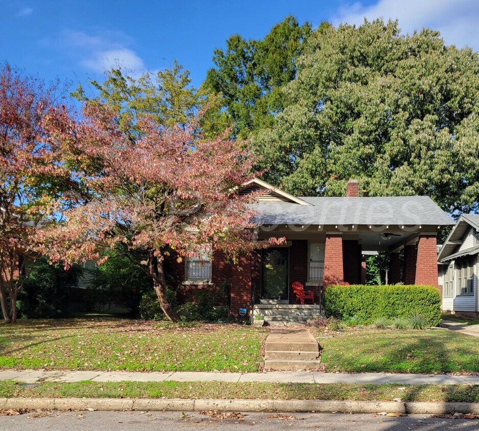 Primary Photo - 2022 Felix Ave