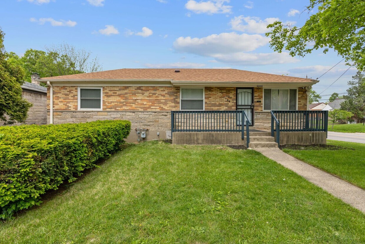 Foto principal - COLLEGE HILL- amazing 3 bedroom, 1.5 bathr...
