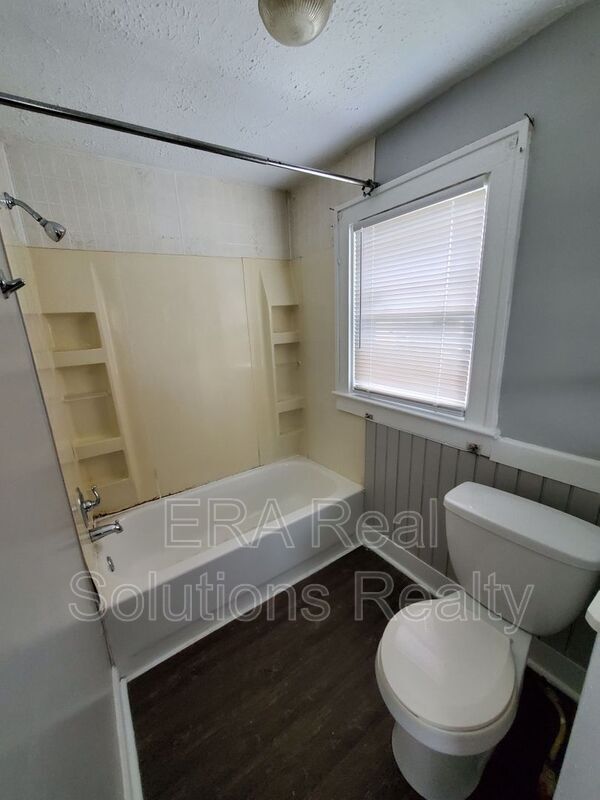 Foto del edificio - 1888 Aberdeen Ave