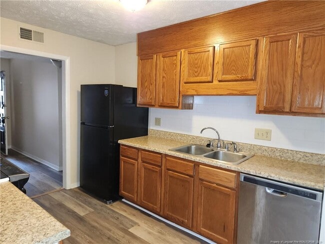 Building Photo - 7062 Calamar Dr