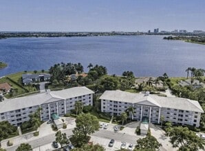 Building Photo - 3526 Whitehall Dr