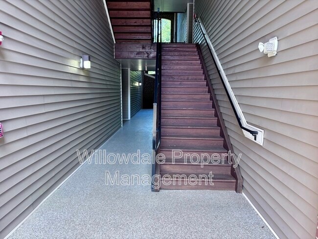 Building Photo - 2621 Oldgate Dr