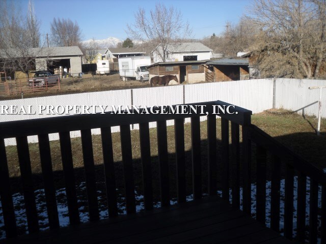 Building Photo - 1054 W 725 N