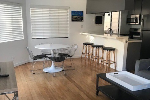 123 40th St Unit B Manhattan Beach Ca 90266 Apartment For Rent Home California Manhattan Beach 123 40th St Unit B Primary Photo
