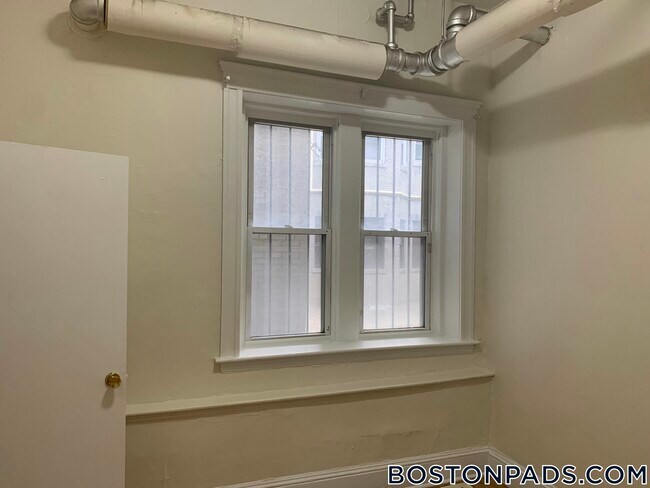 Foto del edificio - 1179 Boylston St