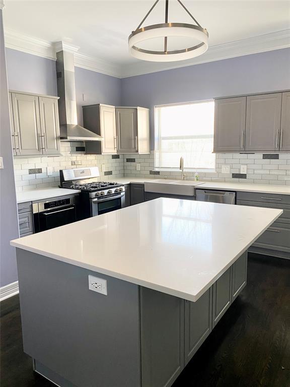 Building Photo - 5507 Darling St