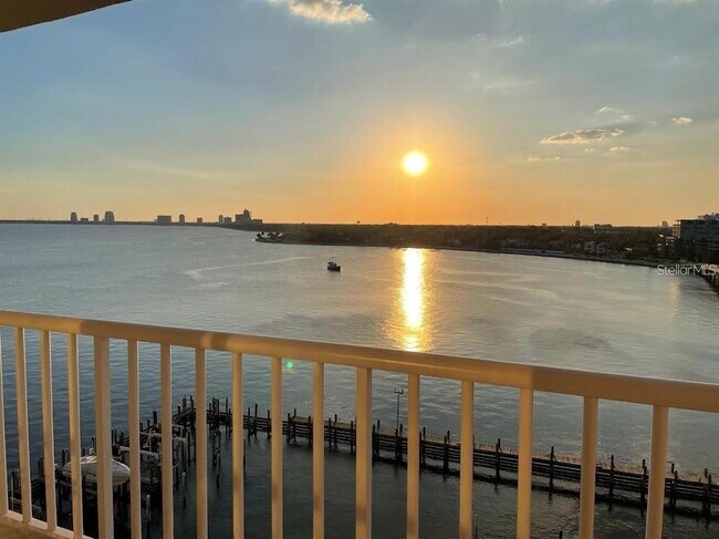 Building Photo - 2 Adalia Ave