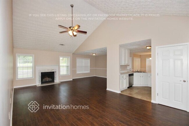 Foto del edificio - 3990 Piper Glen Dr NE