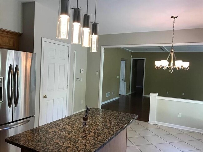 Building Photo - 7045 Brookwood Way