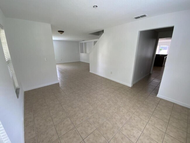 Foto del edificio - 2547 Wild Tamarind Blvd.