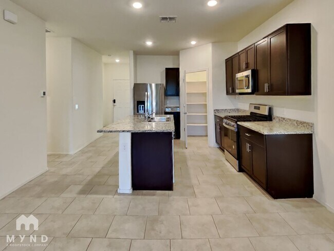 Foto del edificio - 2549 Calle Palta