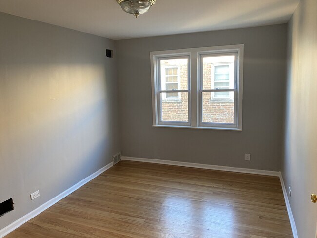 Bedroom 1 - 3242 W Hollywood Ave