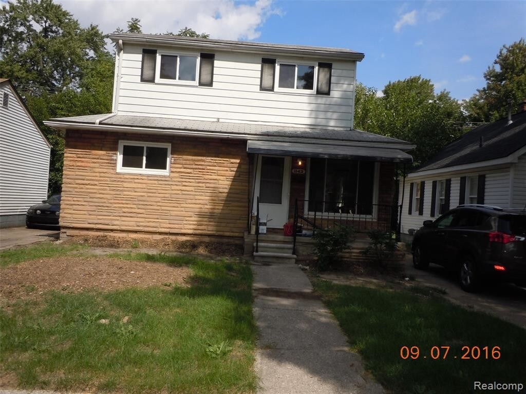 Primary Photo - 1143 E Meyers Ave