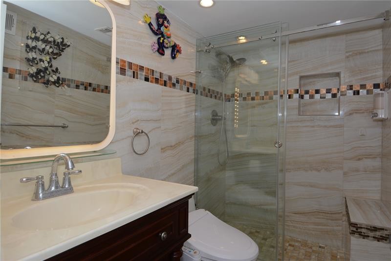 Primary Photo - 2751 S Ocean Dr