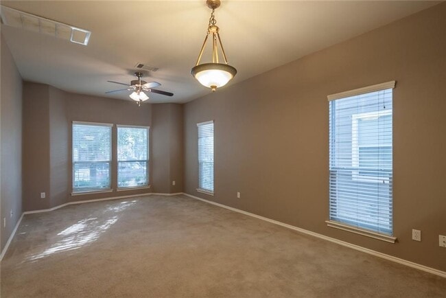 Building Photo - 642 Mcgarity-