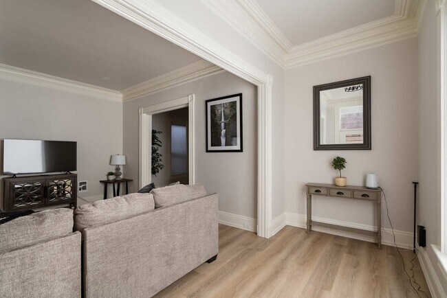 Foto del edificio - 529 NW 21st Ave