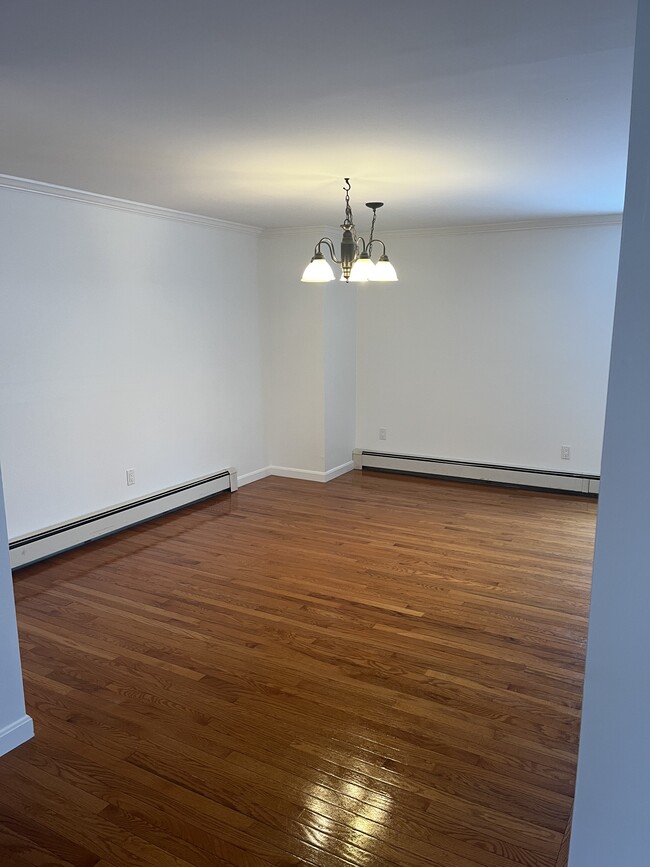 Dining Room - 1813 Lewiston Rd