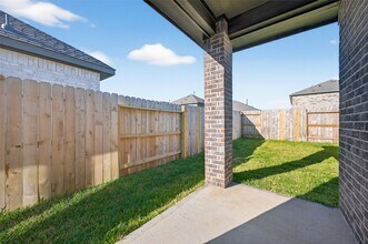 Building Photo - 6411 Laguna Terra Dr