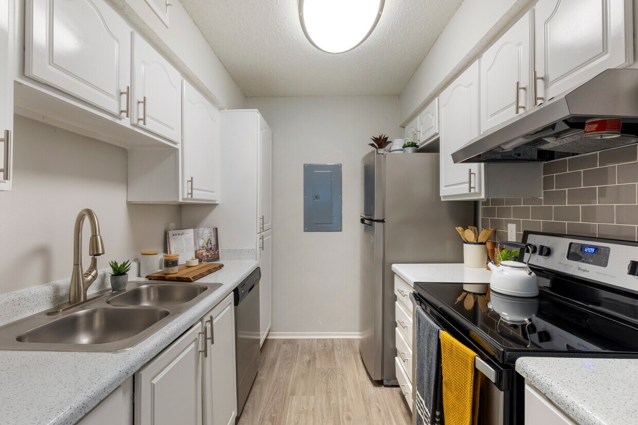 Valley Oaks Apartments Apartments in Hurst, TX