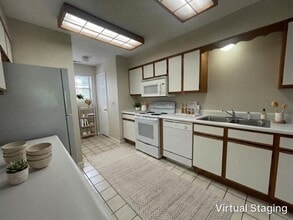 Building Photo - 350 Wildwood Dr S