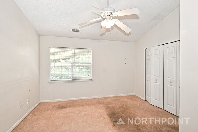 Building Photo - 10728 Holly Ridge Blvd