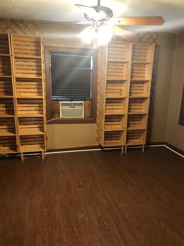 Foto del edificio - 4805 Parrish Rd