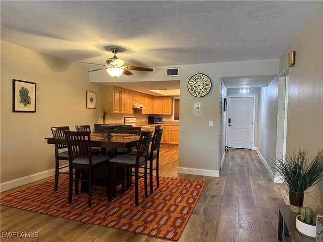 Foto del edificio - 10022 Oxfordshire Ln SW