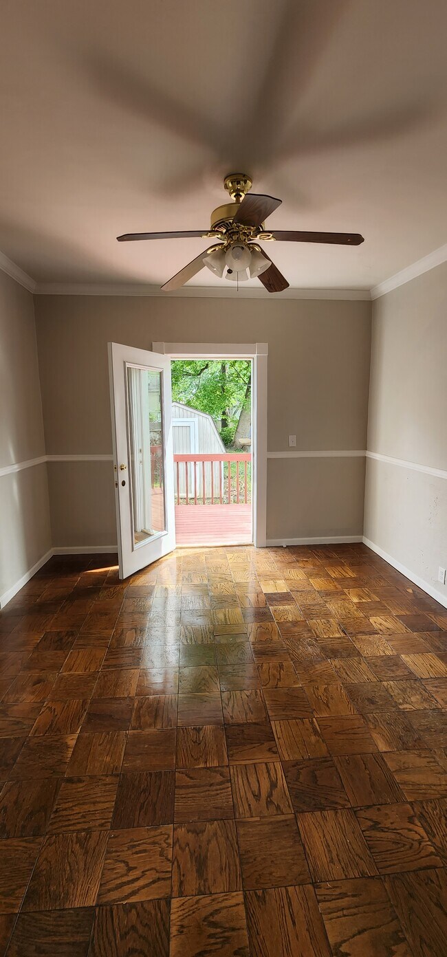 Building Photo - 228 Heaton Ave