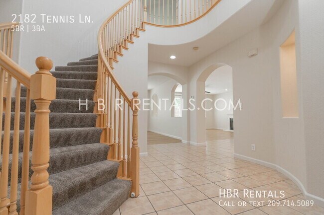 Foto del edificio - 2182 Tennis Ln