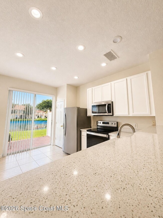 Building Photo - 5269 Paradise Cay Cir