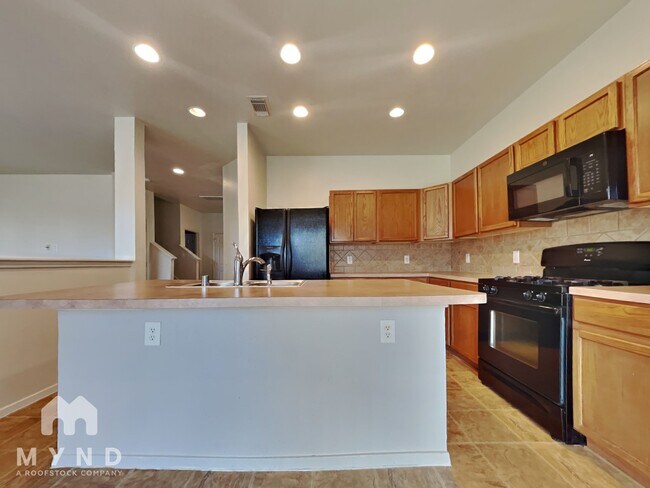 Foto del edificio - 3002 Edgewick Elm St