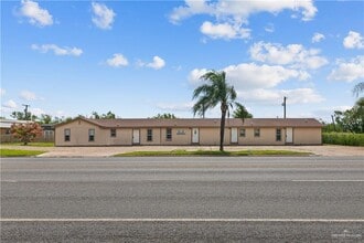 Building Photo - 801 FM 1015