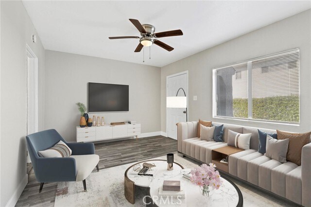 Foto principal - 310 W Magnolia St