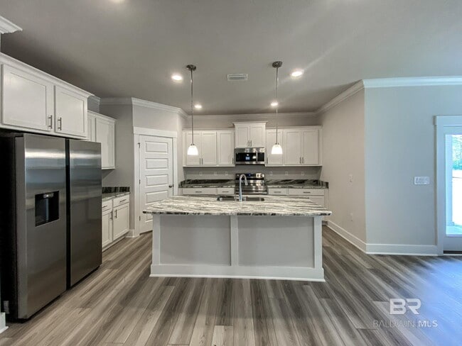 Foto del edificio - 324 Wickman Ave