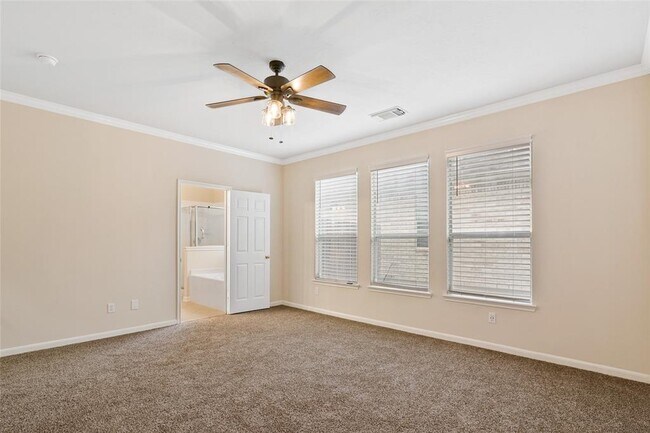 Building Photo - 7403 Oakwood Canyon Dr