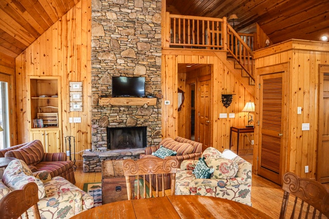 Building Photo - 242 Eastman Mountain Rd
