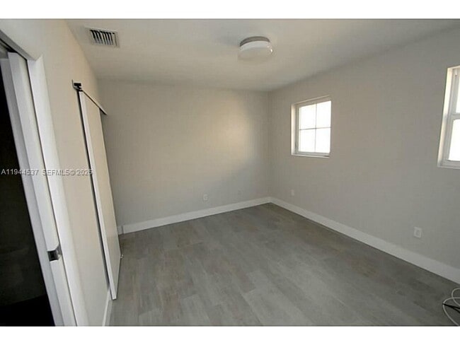 Foto del edificio - 1321 Pennsylvania Ave