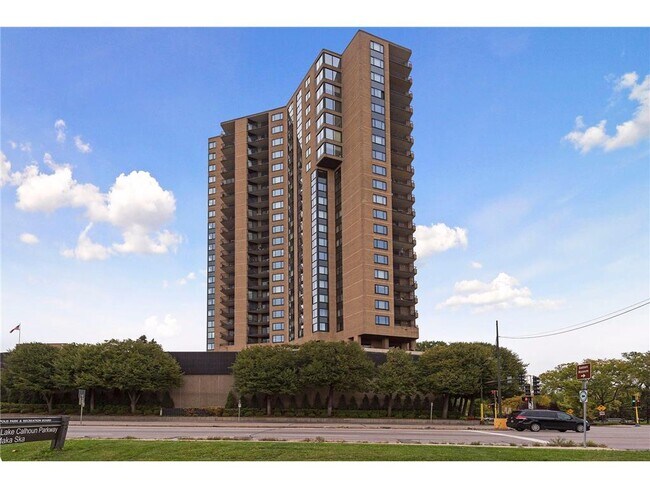 Building Photo - 2950 Dean Pkwy