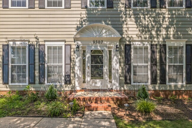 Foto del edificio - 9307 Hanworth Trace Dr