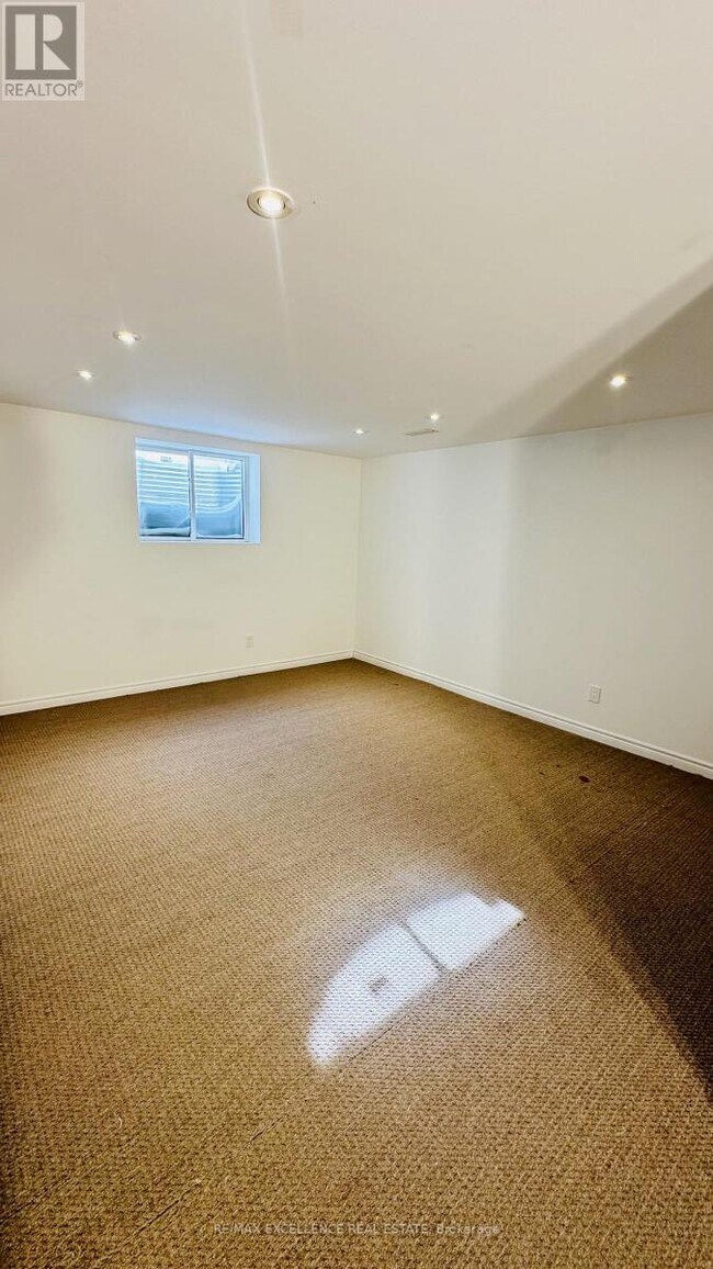 Photo du bâtiment - 57 Creek Ridge St