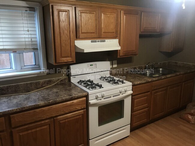 Foto del edificio - 4554 Friendship Ave