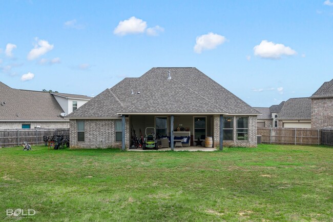 Building Photo - 701 Fir Wood Ln