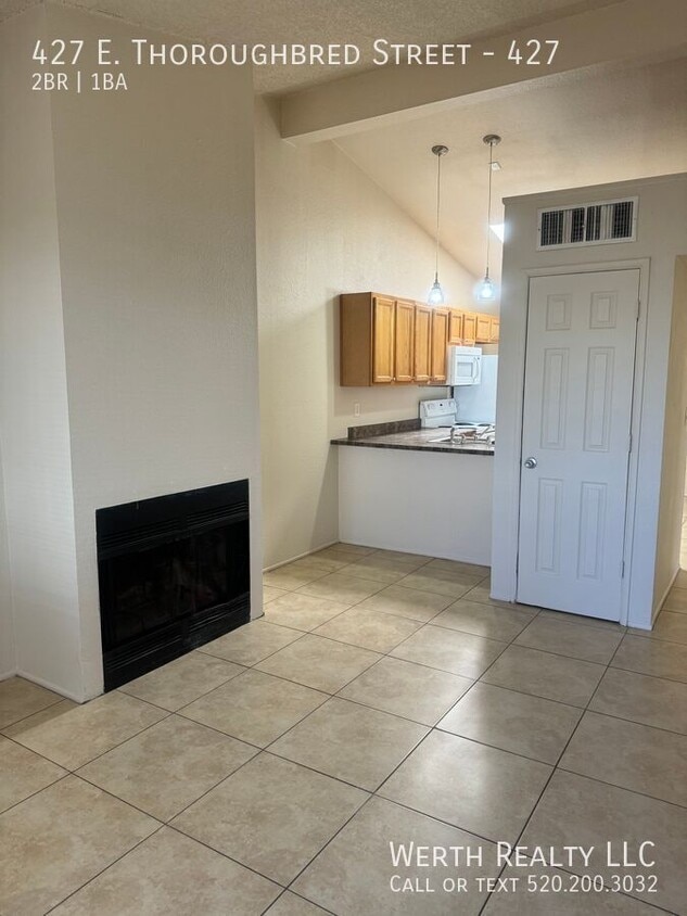 Primary Photo - 2 Bed/ 1 Bath home Great Location and Newl...