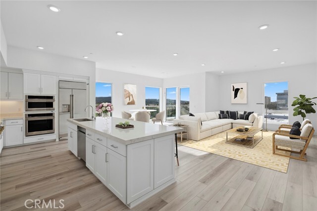 Building Photo - 2713 Rivington