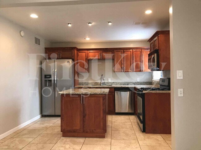 Building Photo - 1507 W Berridge Ln