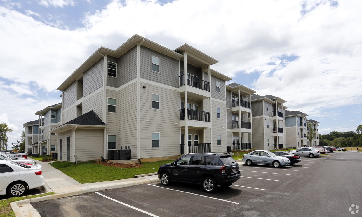 College Vue Apartments - Pensacola, FL | Apartments.com