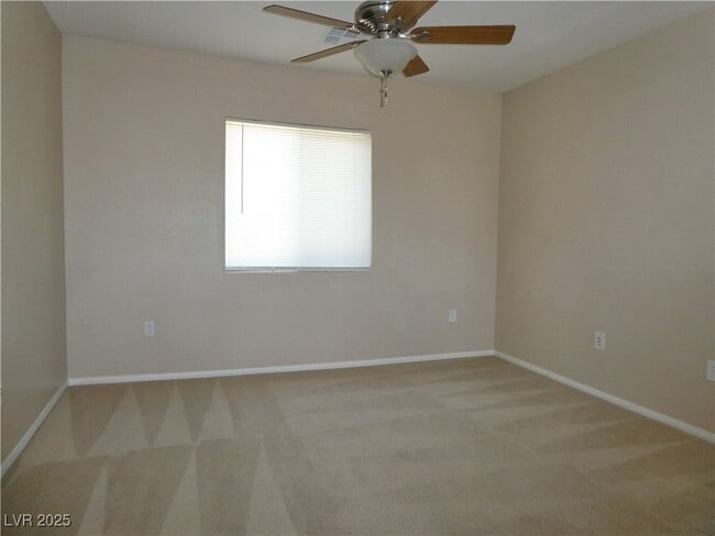 Building Photo - 6504 Blessed Thistle Ave