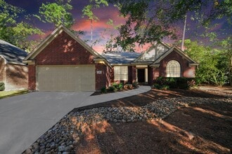 Building Photo - 70 N Lace Arbor Dr