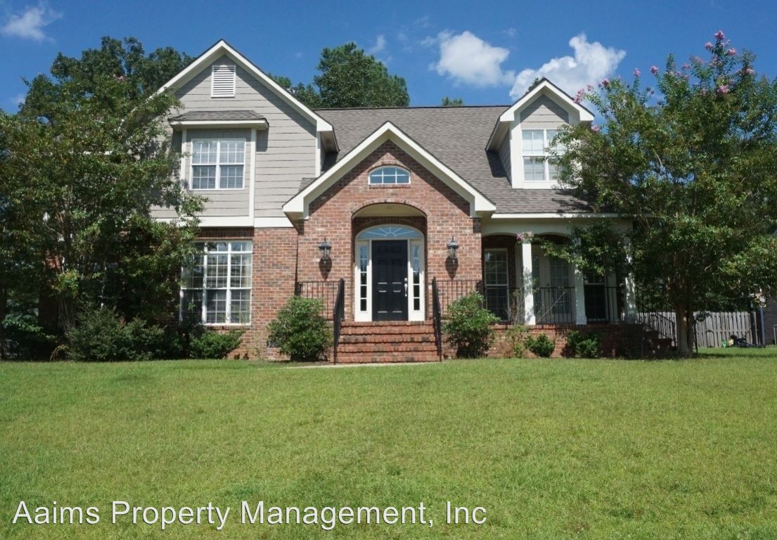 Primary Photo - 7133 Holmfield Rd